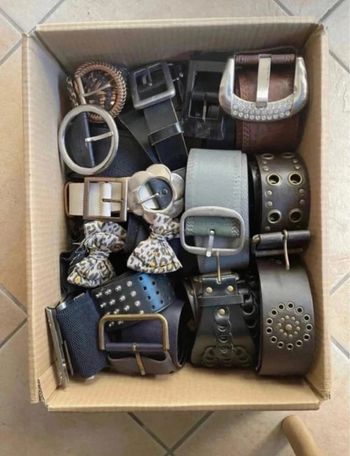 Diverses ceintures (prix à la pièce)
