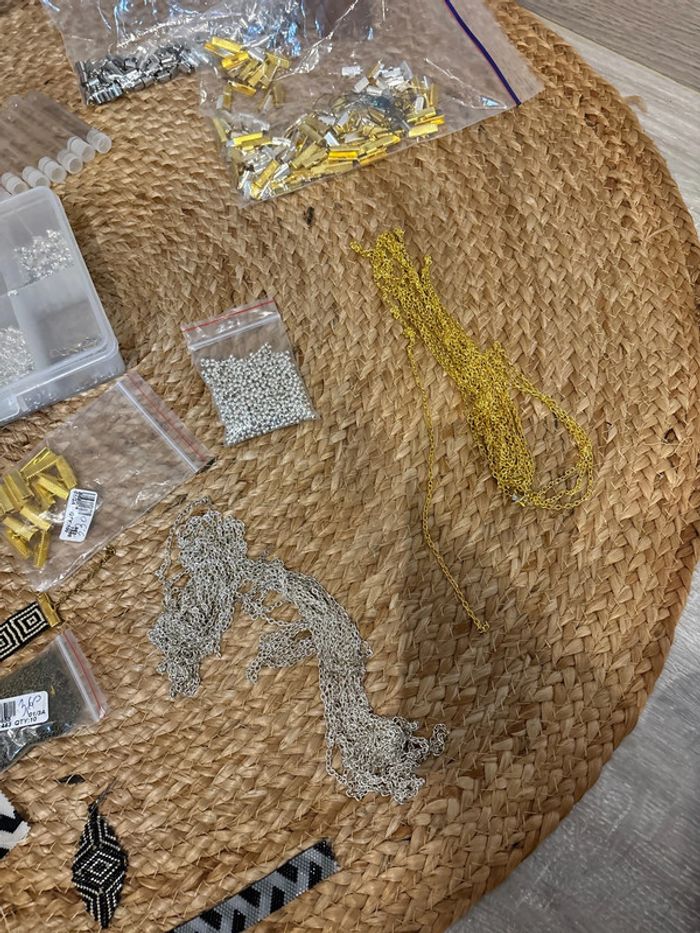 Lot création perles miyuki avec accessoires et feuilles croquis - photo numéro 19