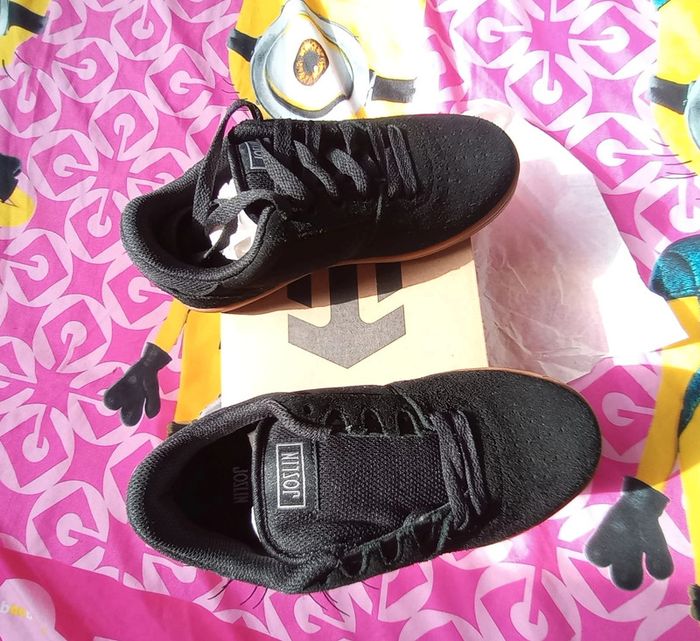 Etnies noires 33 neuves - photo numéro 14