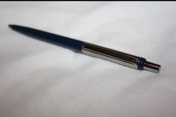 Stylo bille bleu rechargeable chromé