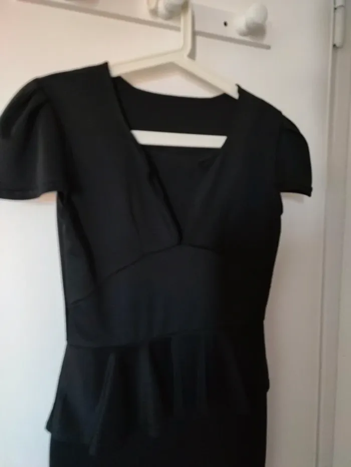 Petite robe noire Inconnu (noir), M / 38 / 10 - photo numéro 2