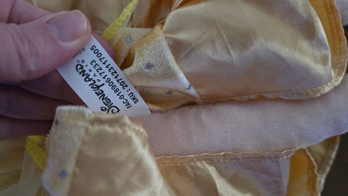 🤩🩷⚘️Poupées peluches , disneyland paris belle et raiponce (ferme) 🩷🤩⚘️ - photo numéro 8