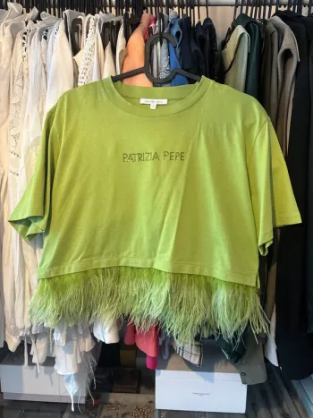 Top vert plumes