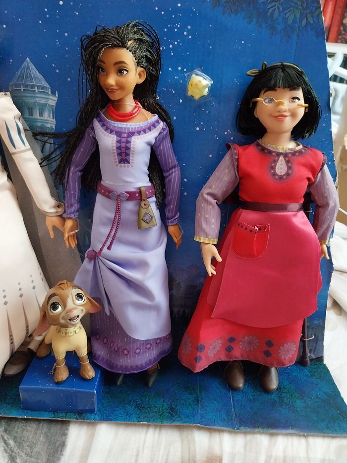 Poupées Disney Asha Valentino Star et Dahlia Wish : Asha et la Bonne étoile - Coffret Disney