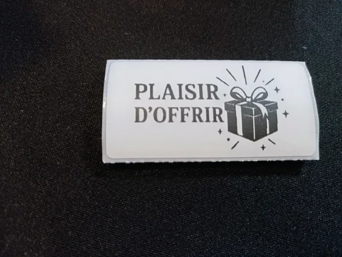 Élégant lot de 50 autocollants “Plaisir d’offrir”, idéal pour apporter une touche raffinée à vos emb - photo numéro 2