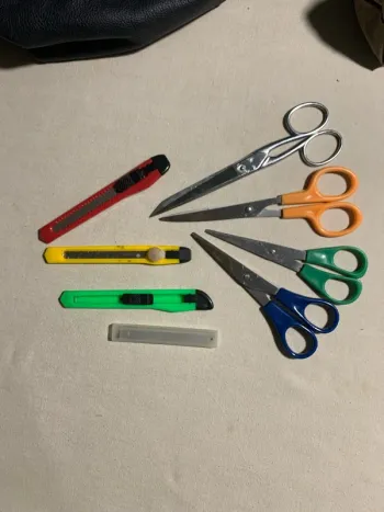 Ciseaux et cutters et lames
