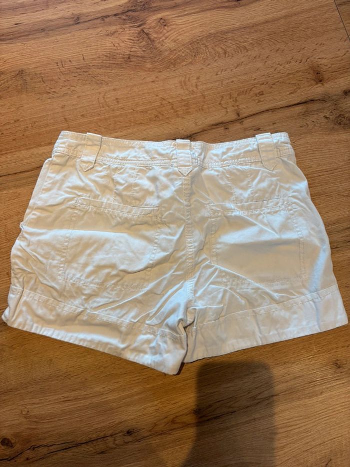 Short blanc H&M taille 36 - photo numéro 3