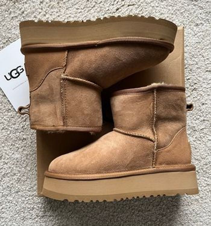 Bottines UGG Classic Mini Platform - Taille 37 - Neuves