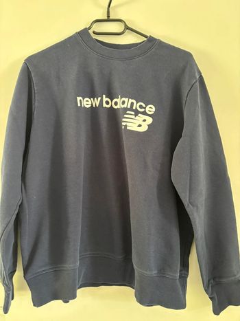 Pull new balance bleu foncé
