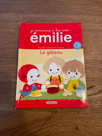 Livre Niveau CP Je commence à lire avec Émilie Le gâteau