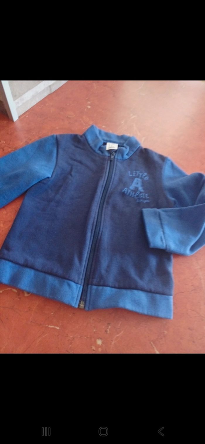 Sweat garçon taille 3 ans