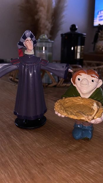 Figurines Le bossu de Notre de Dame