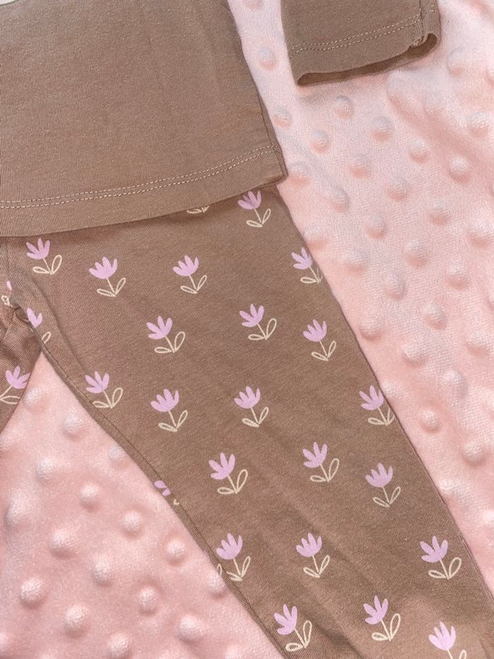 Pyjama « miss bunny » Kiabi 2 ans (mais taille petit donc plutôt 18 mois) - photo numéro 5