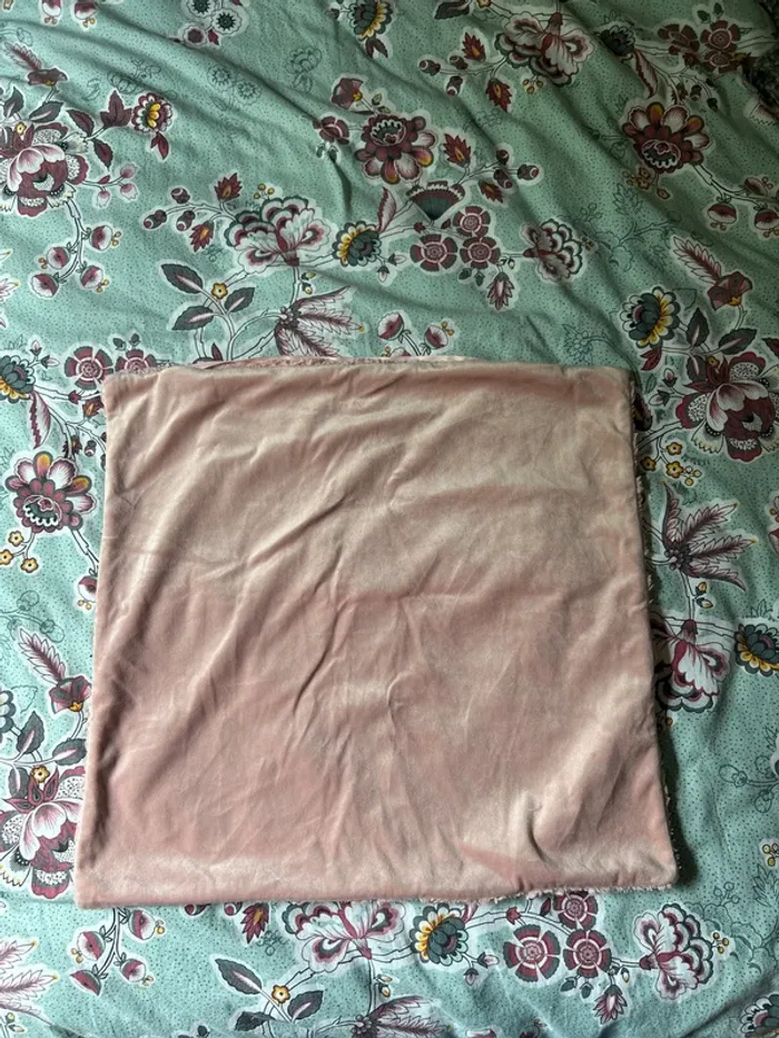 Housse de coussin 45x45 rose - photo numéro 2