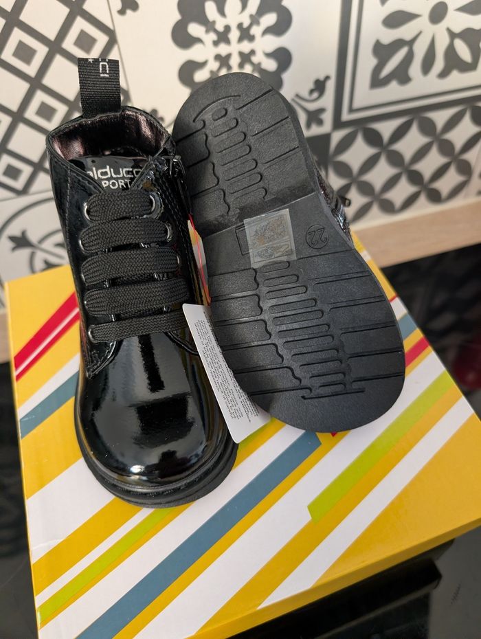 Bottines montantes fille. Taille 22. Neuf, balducci - photo numéro 4