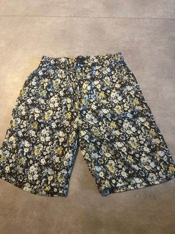 Short floral