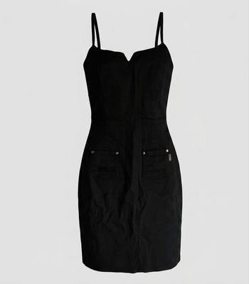Robe bustier noire élégante et intemporelle