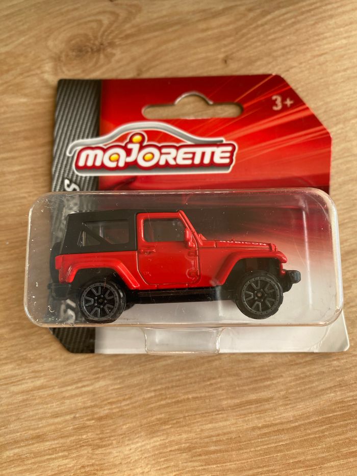 Miniature majorette jeep wrangler