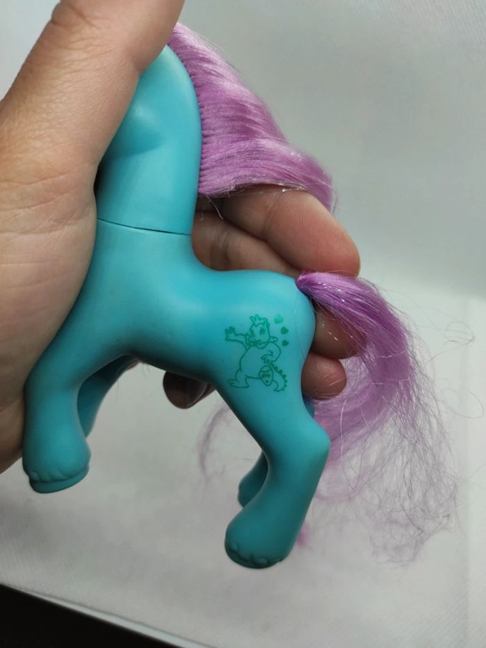 My Little Pony mein kleines G2 Magic butterfly magician Hasbro #geektradeponeyg2 - photo numéro 3