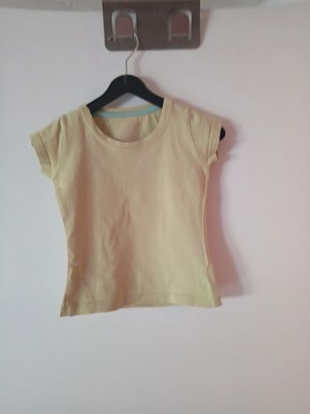 Joli Tee-shirt jaune 3 ans