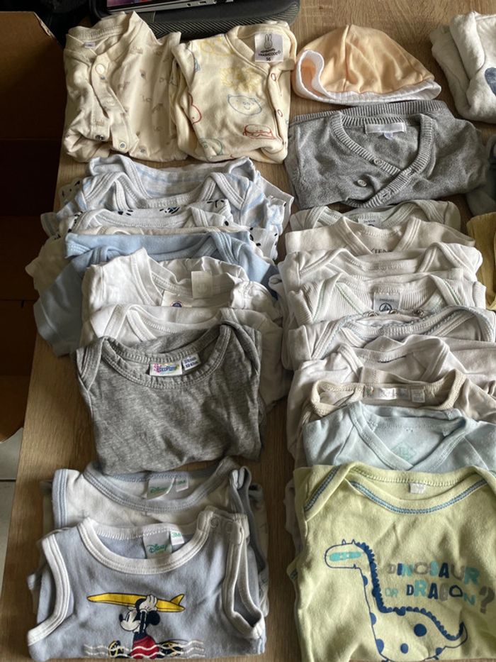 Lot vêtements mixte/garcon 3 mois - photo numéro 3