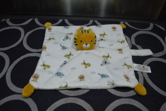 Doudou plat Tigre orange animaux Simba Toys