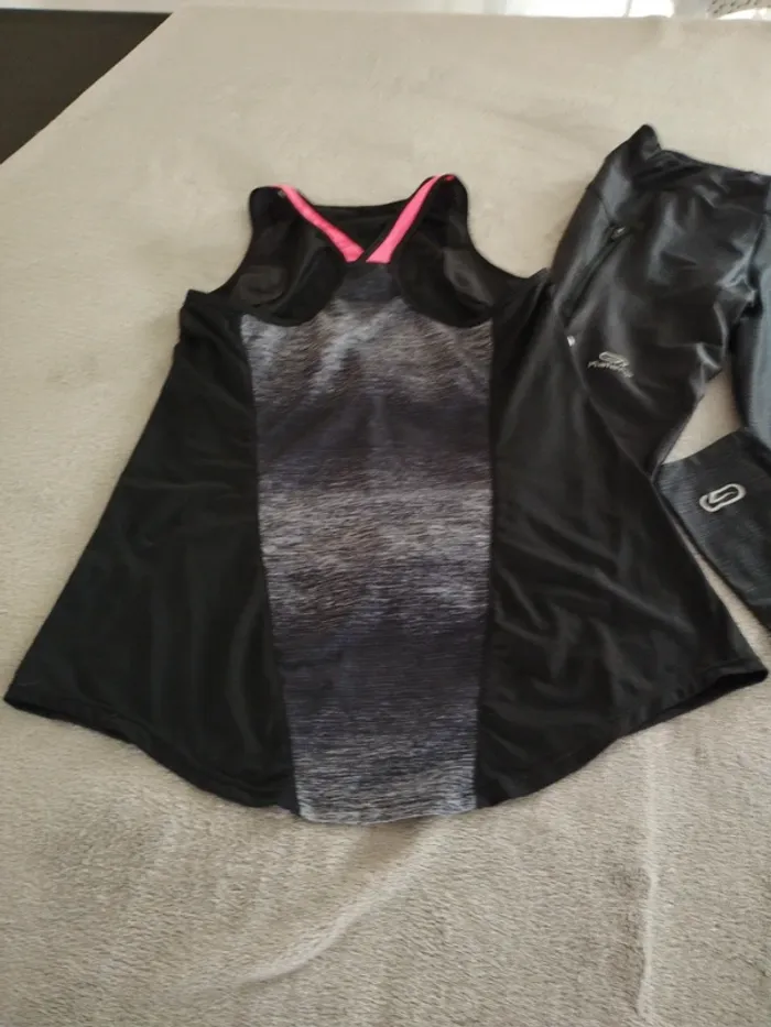 Ensemble sport Domyos et kalenji XS - photo numéro 4