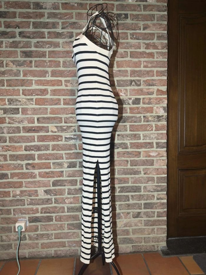 Robe longue rayée Bershka Taille M / 38 , dos croisé et fente - photo numéro 9