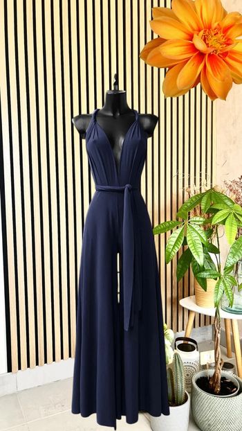 Combi bleu marine dos nu plusieurs positions possibles