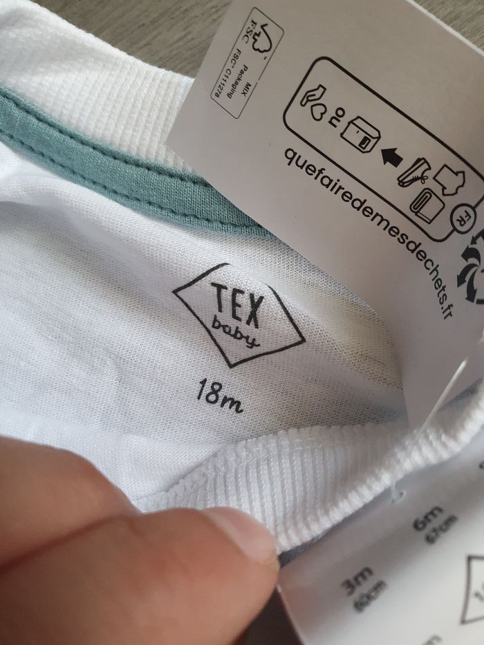 Maillot t-shirt 18mois - photo numéro 3