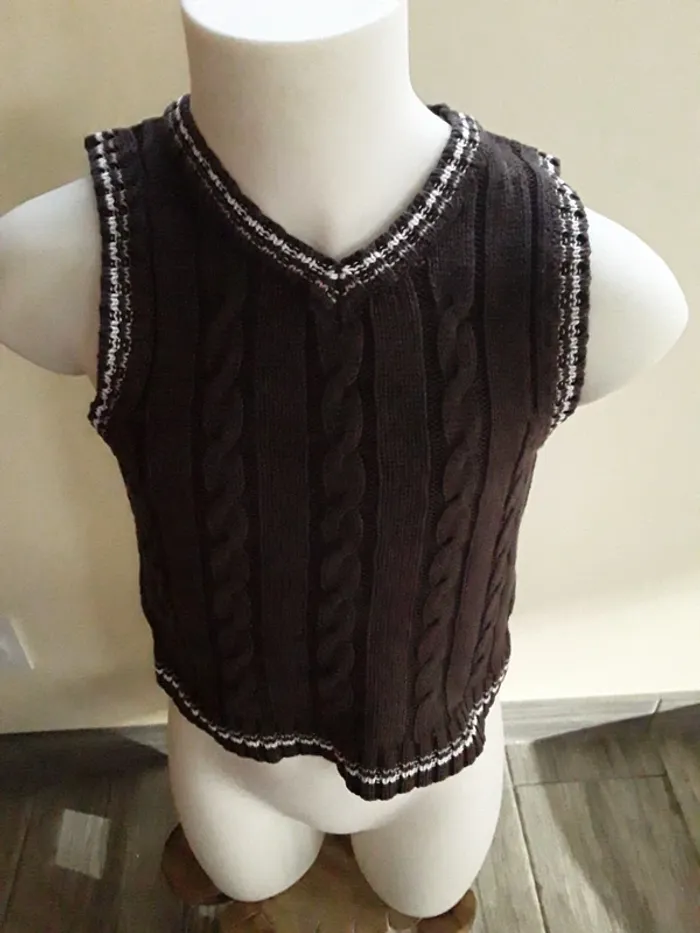 Pull sans manches 4 ans - photo numéro 2