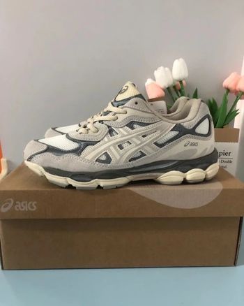 Asics GEL-NYC Gris 38