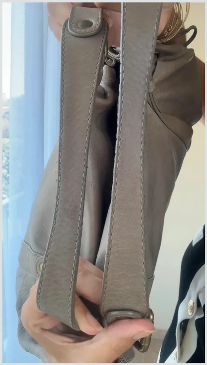 Sac 24h Gérard Darel zippé gris très bon état - photo numéro 9