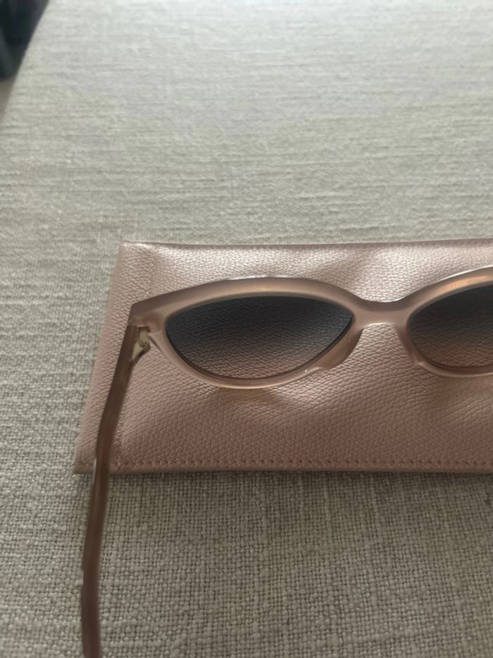 Lunettes de soleil Chloé parfait état - photo numéro 15