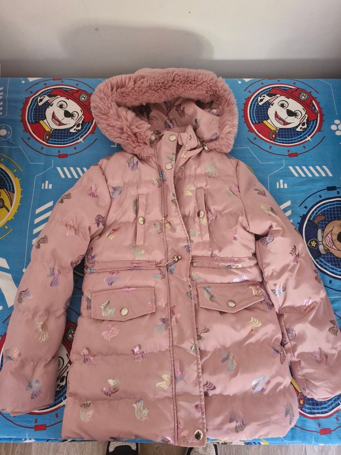 Manteau fille licorne 12 zns comme neuf