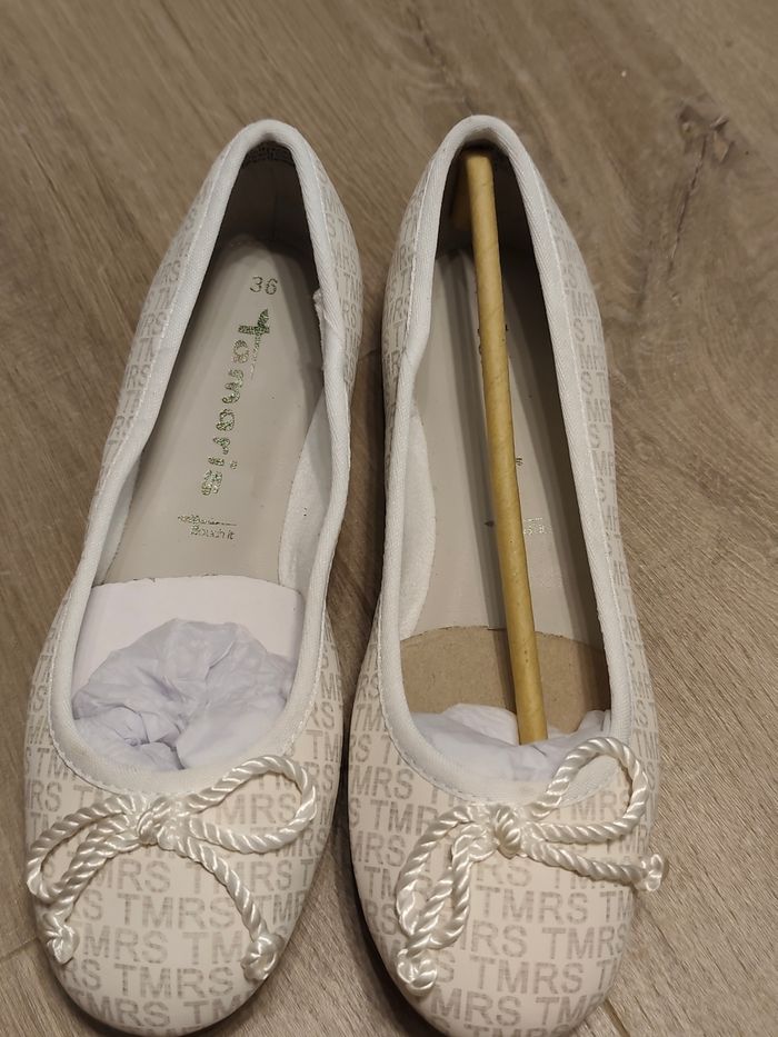 Ballerines Tamaris 36 neuves cuir