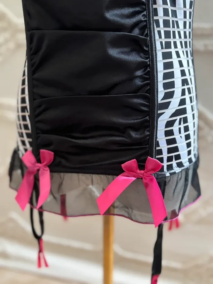 Corset sexy emo Y2K burlesque lingerie pin-up - photo numéro 4