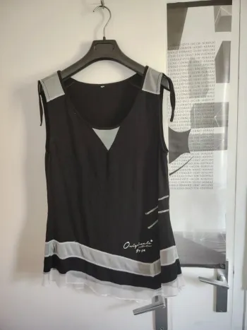 Débardeur blanche porte 40