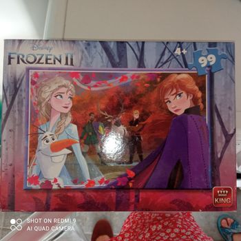 Lot deux puzzles reine des neiges