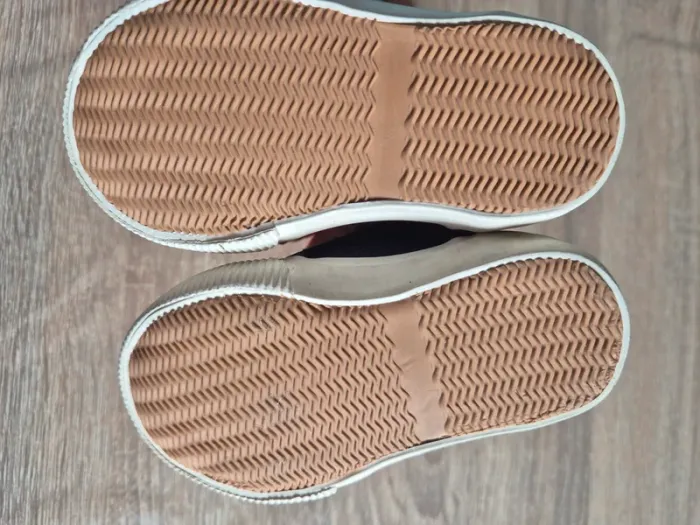 Chaussures bébé 19 - photo numéro 5