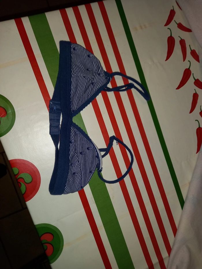 Soutien gorge 75A - photo numéro 2