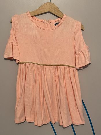 Robe / Tunique 5 ans Kiabi. Corail clair. Détail manches