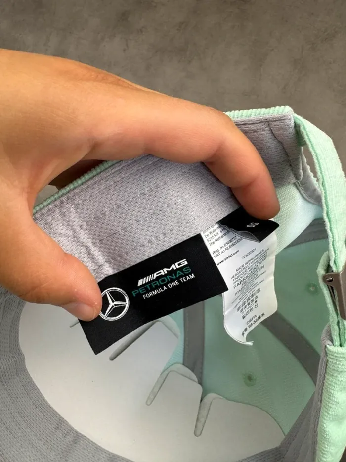 Casquette Mercedes F1 AMG en Velours côtelé Corduroy Vert Menthe Neuve - photo numéro 7