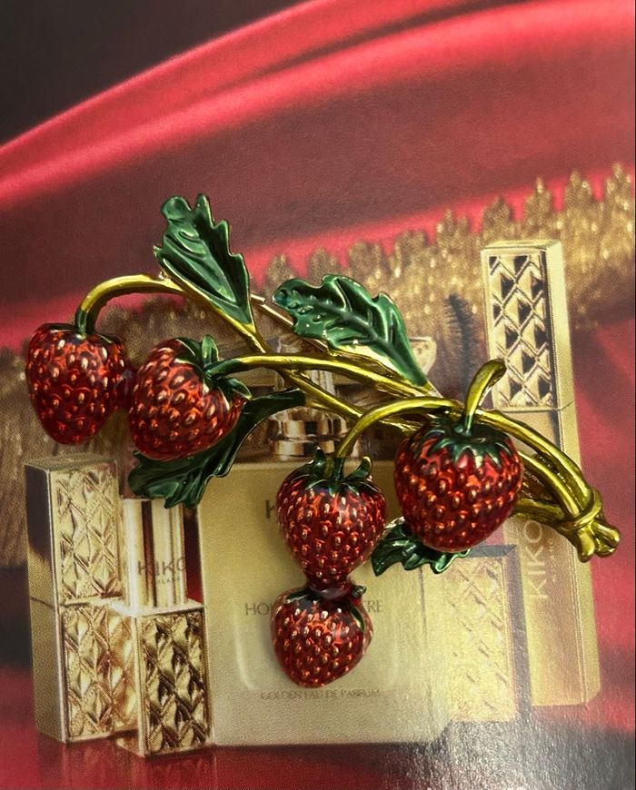 Ravissante Broche fraises - photo numéro 8