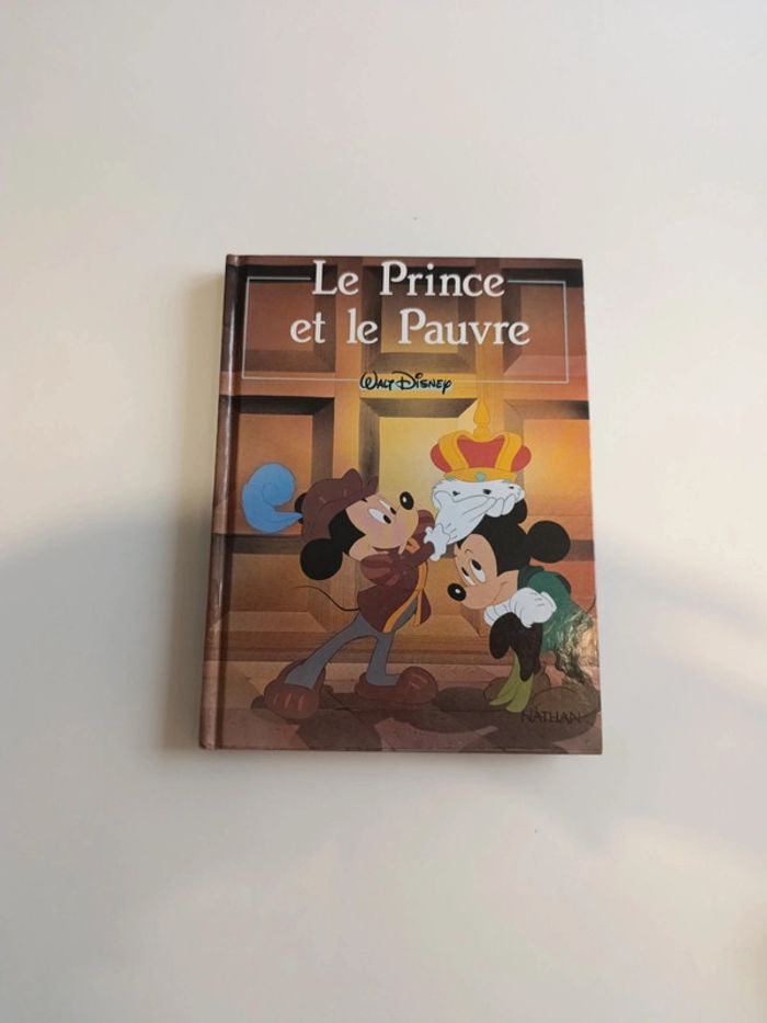 Livre "Le prince et le pauvre" Disney