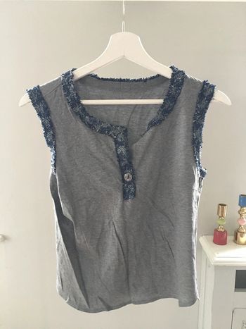 Haut gris et bleu taille M