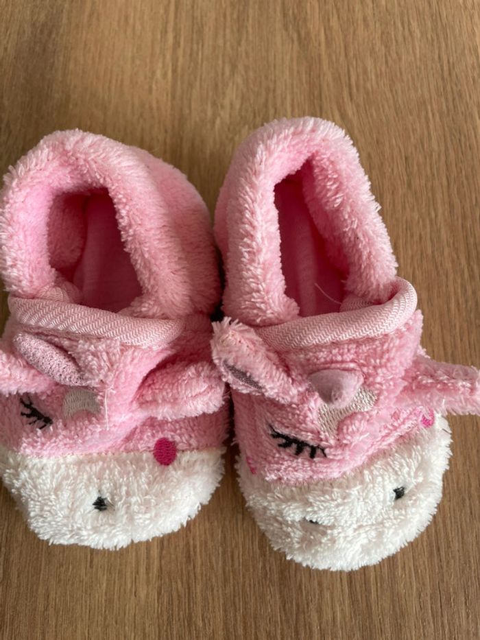 Chausson nouveau ne - photo numéro 3