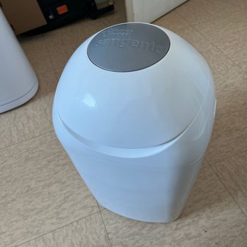 Poubelle tommee tippee