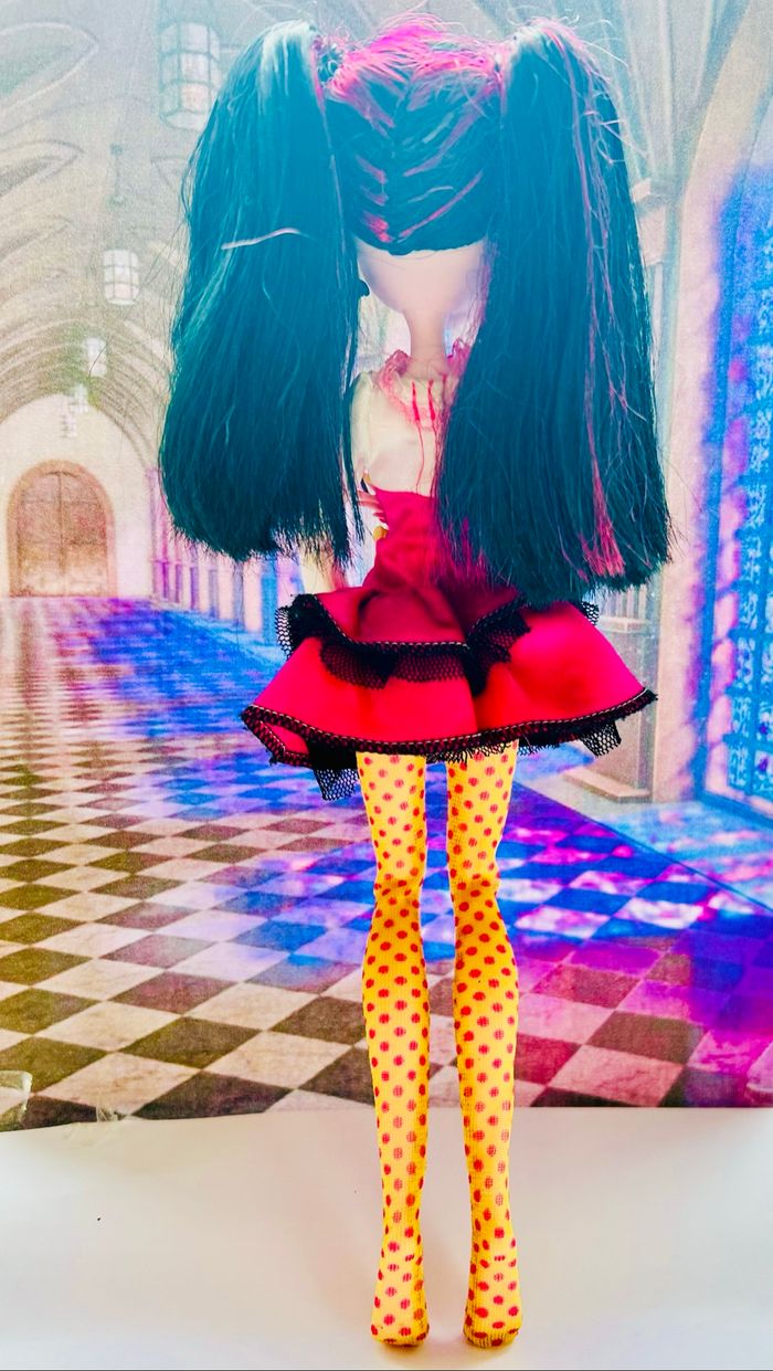 2 poupées Monster High Draculaura, de la collection Ghouls Rule de 2012 et School's Out. - photo numéro 9