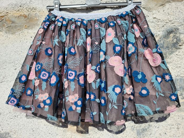 Magnifique jupe Billieblush, 3 épaisseurs en tulle, fleurs brodées, 10 ans